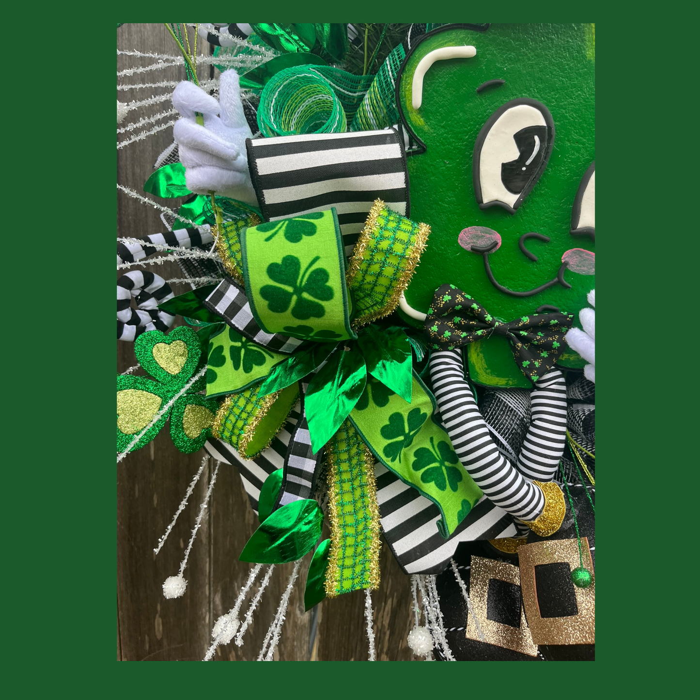 Shamrock Wreath for St. Patrick’s Day – Irish Front Door Decor, Lucky Green Clover Wreath, St Patricks Day Wreath for Home, Spring Shamrock Decor