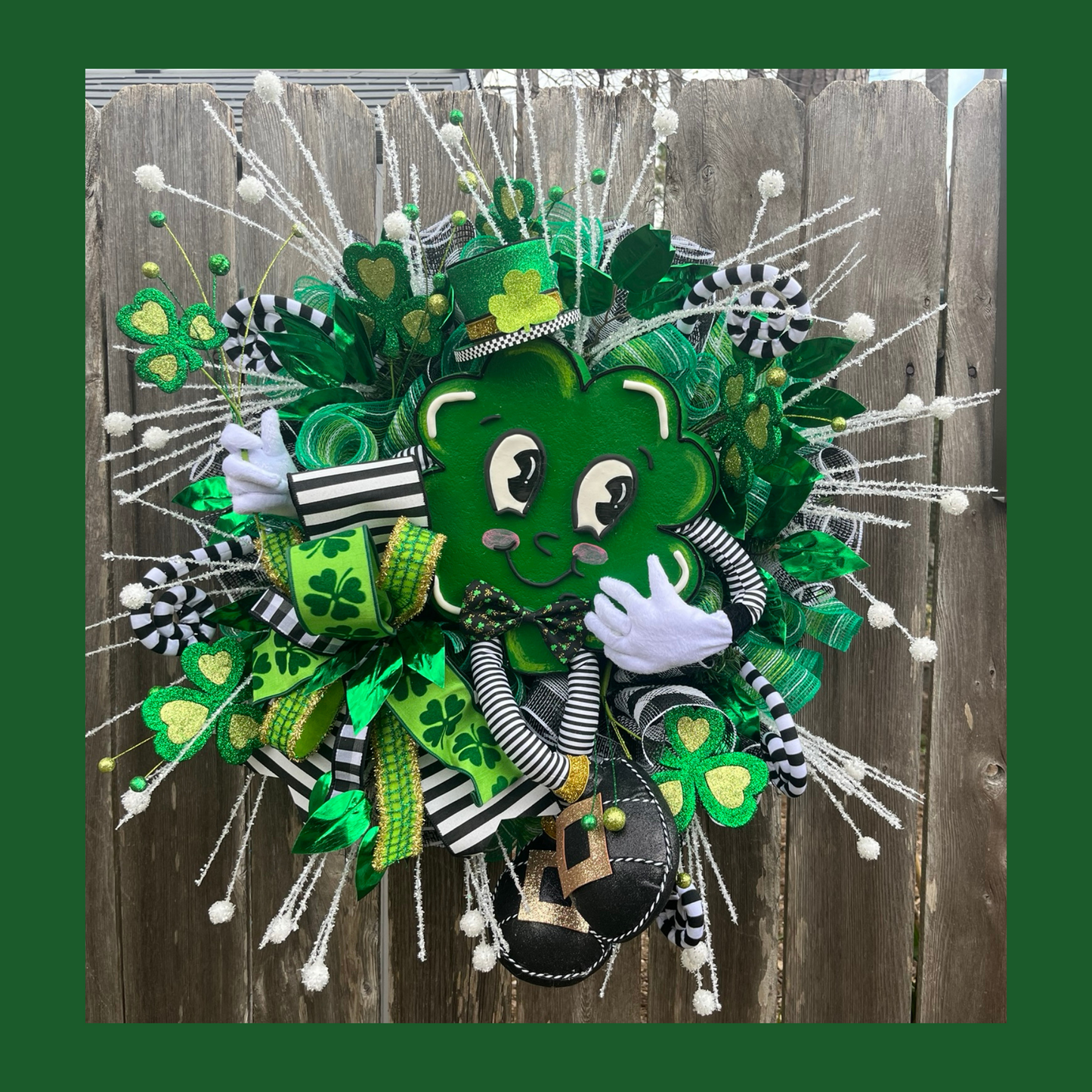 Shamrock Wreath for St. Patrick’s Day – Irish Front Door Decor, Lucky Green Clover Wreath, St Patricks Day Wreath for Home, Spring Shamrock Decor