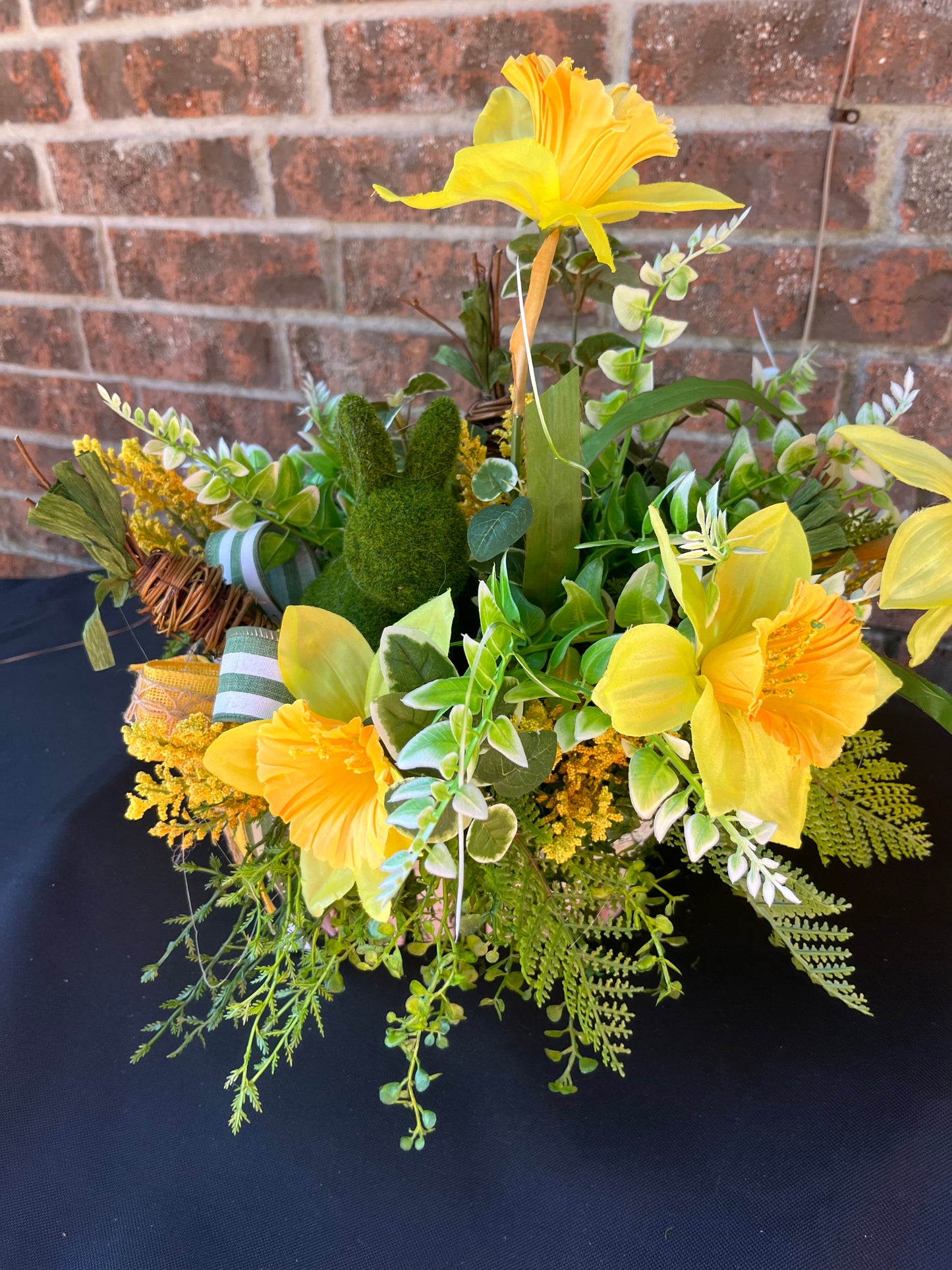 Easter bunny rustic floral arrangement, springtime floral design for the table, Easter table decor, spring home decor, party decorations