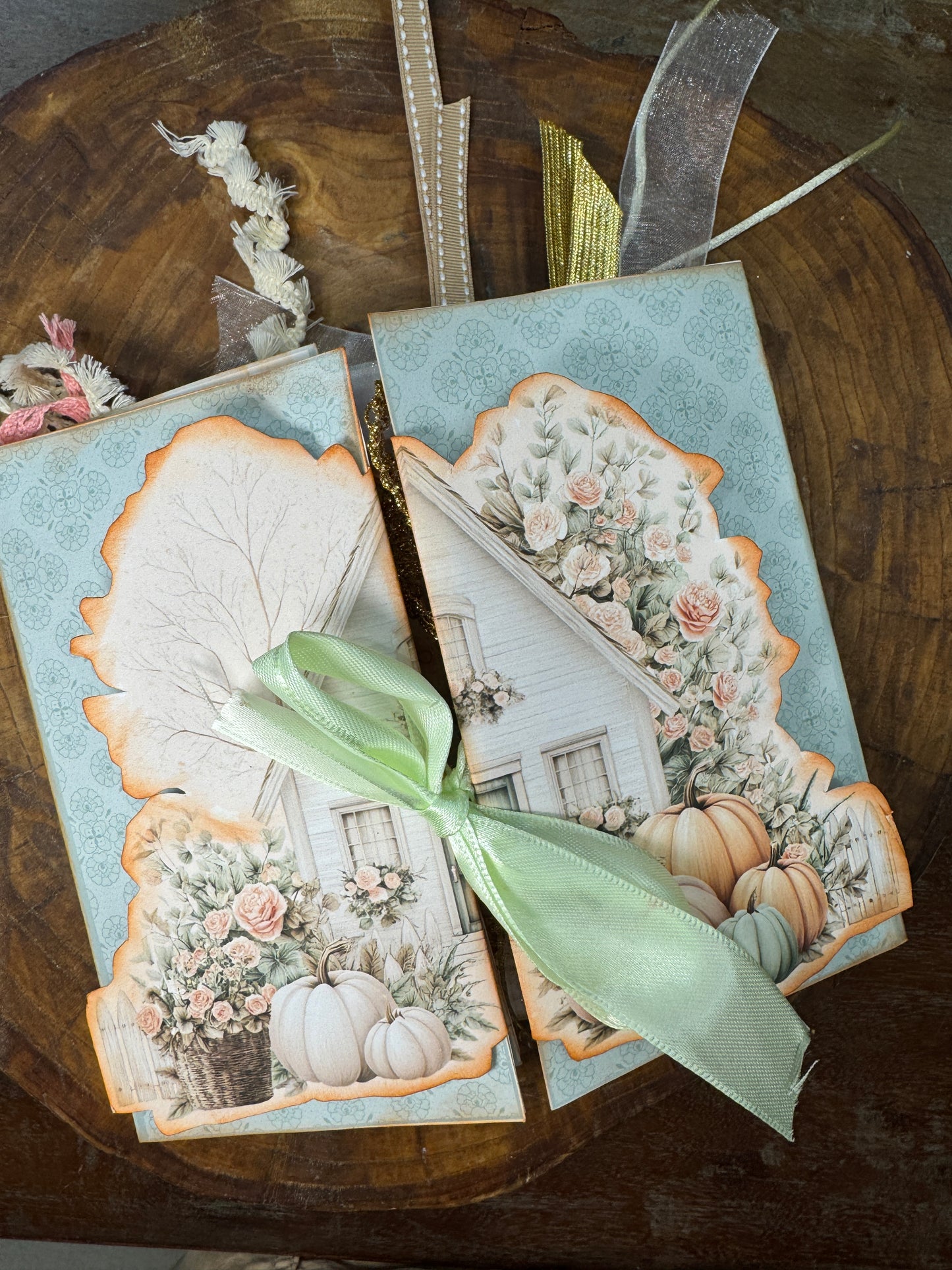 I Am Thankful (Friendsgiving Journal Folio) Kit & Tutorial