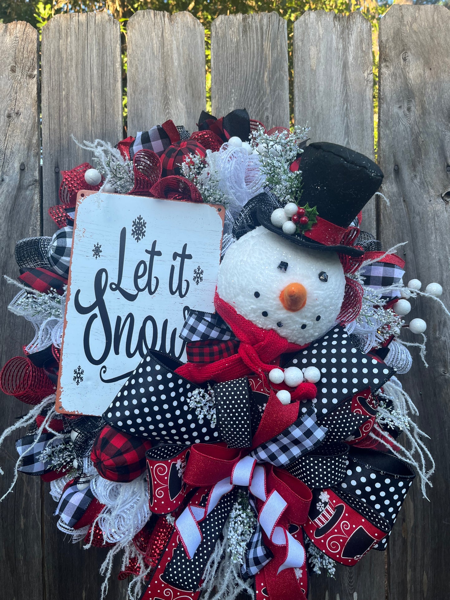 Christmas Snowman Wreath for front door, Snowman decor, Traditional Christmas, Winter decor, holiday decorations, Christmas gifts