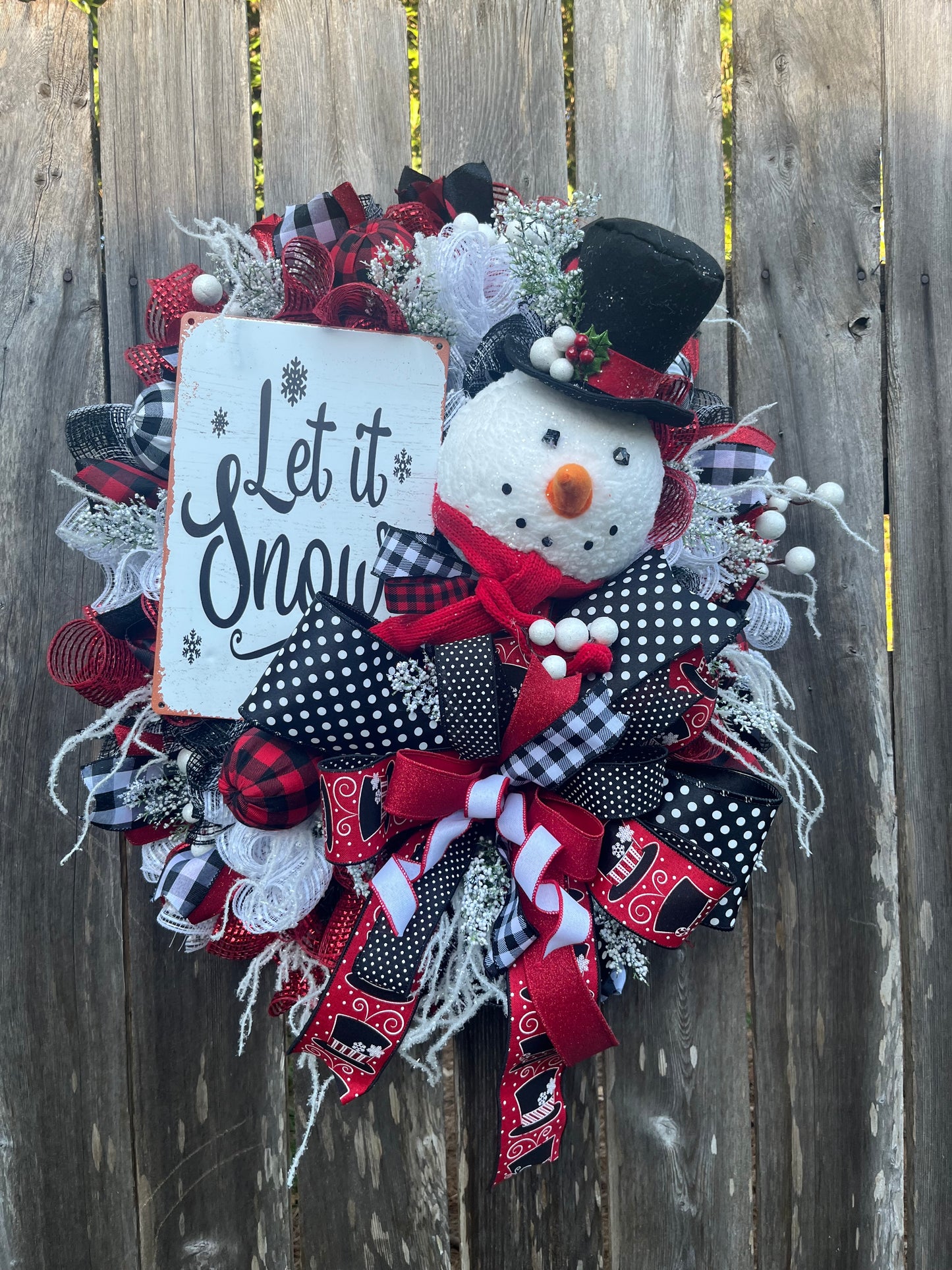 Christmas Snowman Wreath for front door, Snowman decor, Traditional Christmas, Winter decor, holiday decorations, Christmas gifts