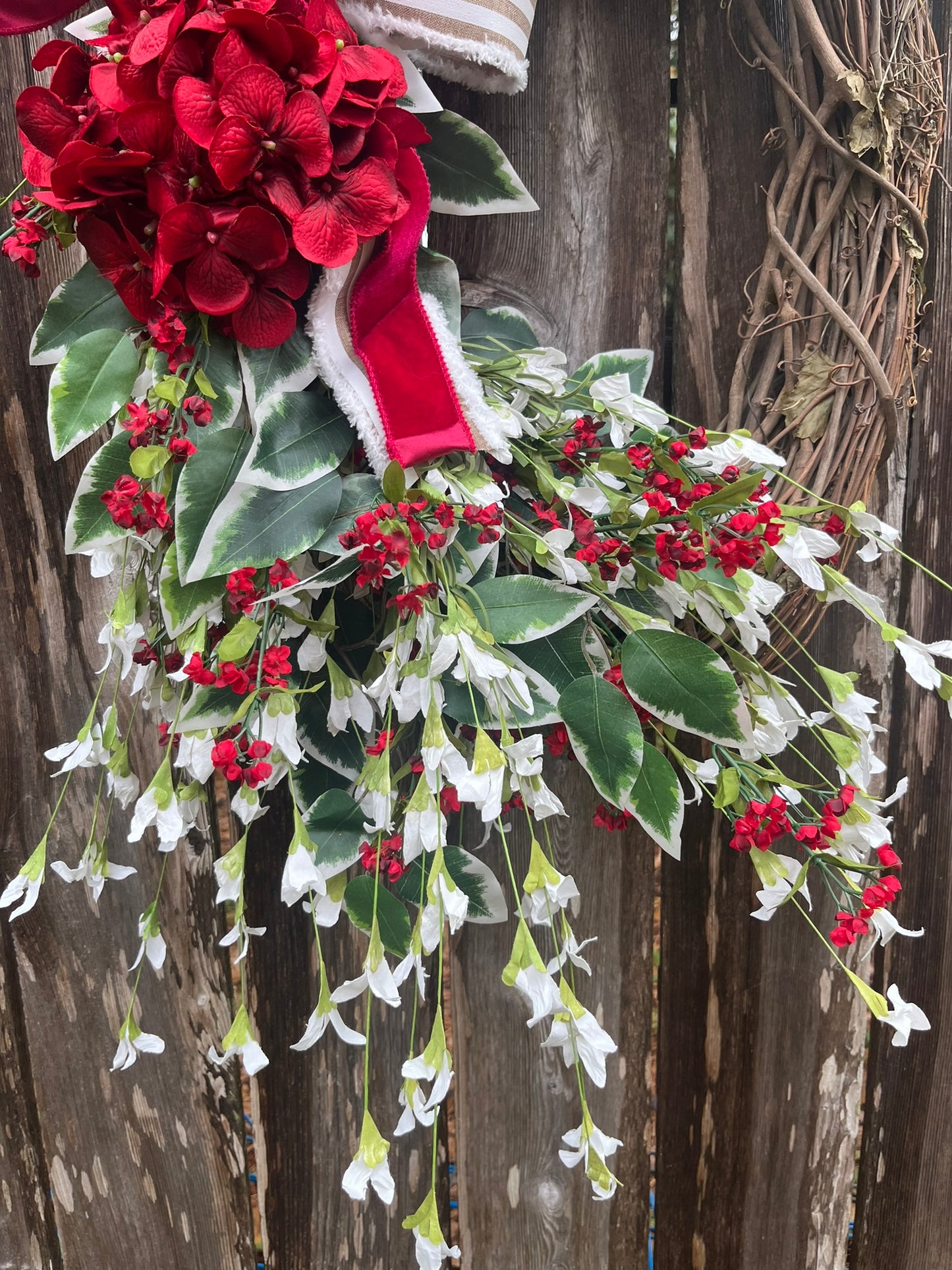 Valentine grapevine wreath, front door wreath, valentine decor, hearts decor, rustic decor, spring wreath, gifts for her, wall decor