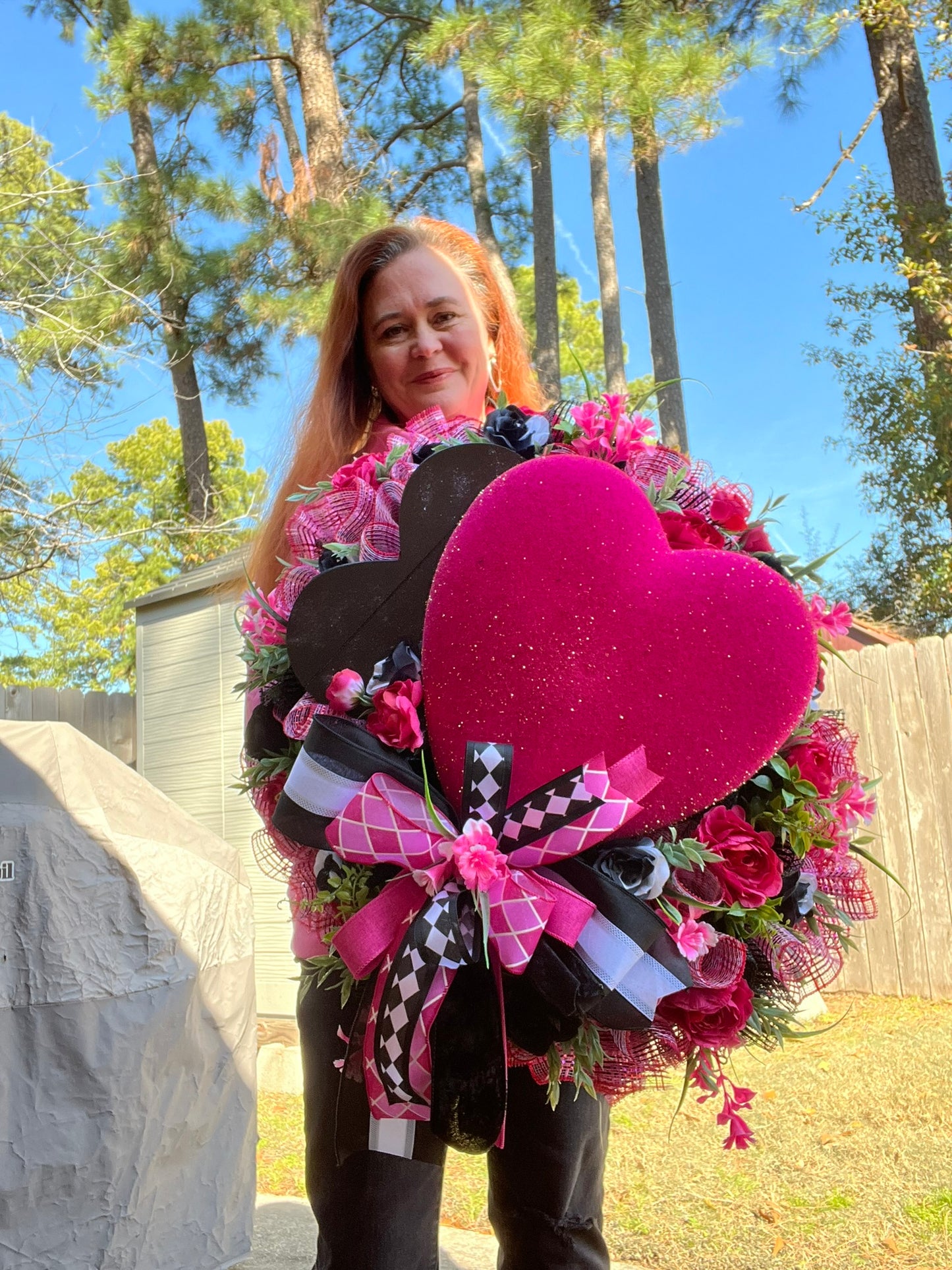 Valentine front door wreath, heart wreath, romantic decor, gifts for her, party decorations, festive decor, Valentine decor, wall hanging