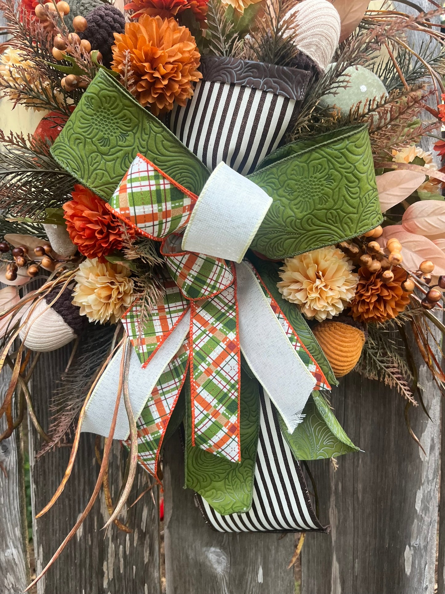 Pumpkin Fall Floral Wall Decor, Autumn Harvest Wreath, Rustic Thanksgiving Door Decoration, Handmade Pumpkin Wreath, Fall floral arrangement