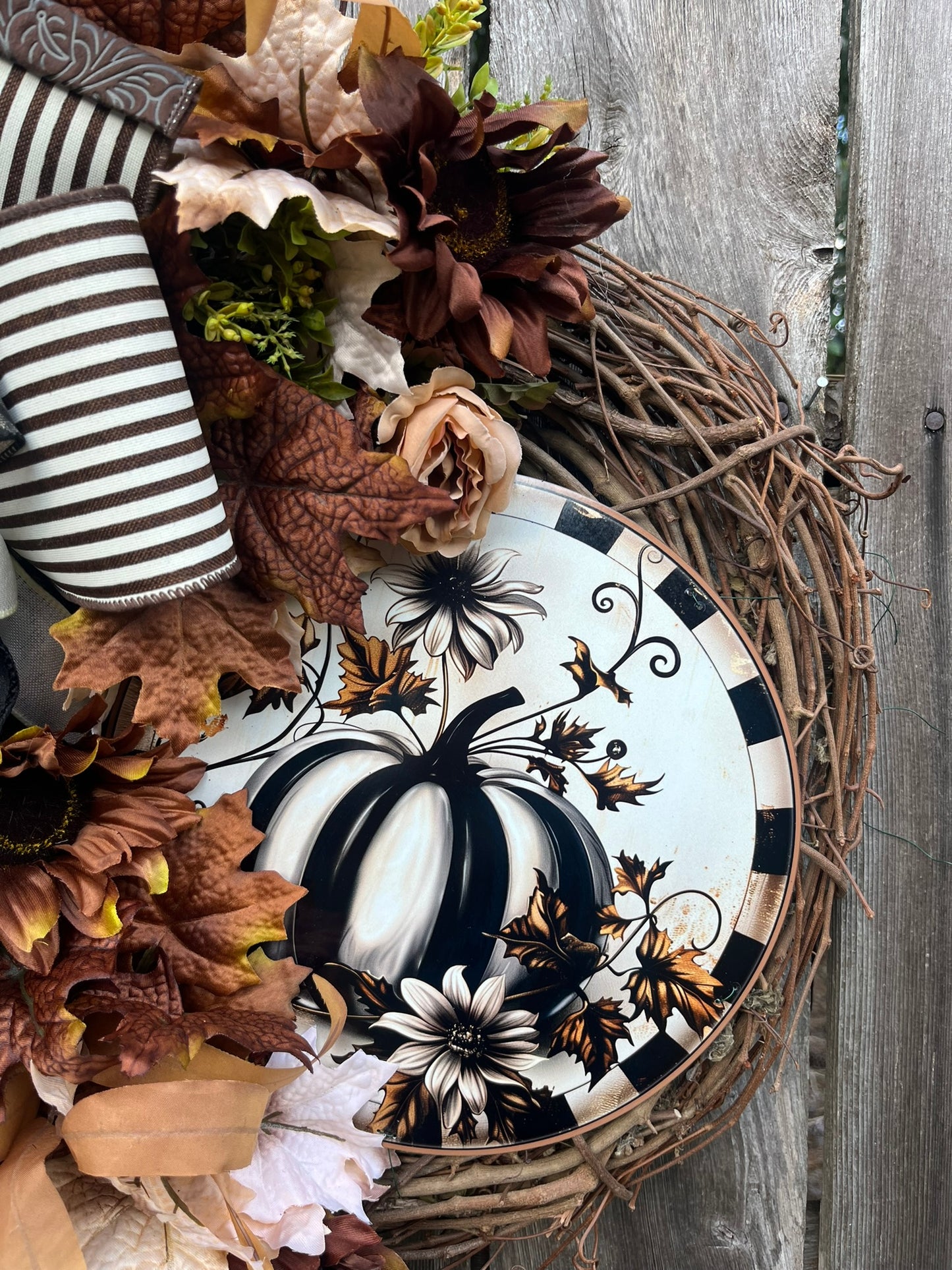 Neutral Pumpkin Fall Wreath – Autumn Front Door Decor