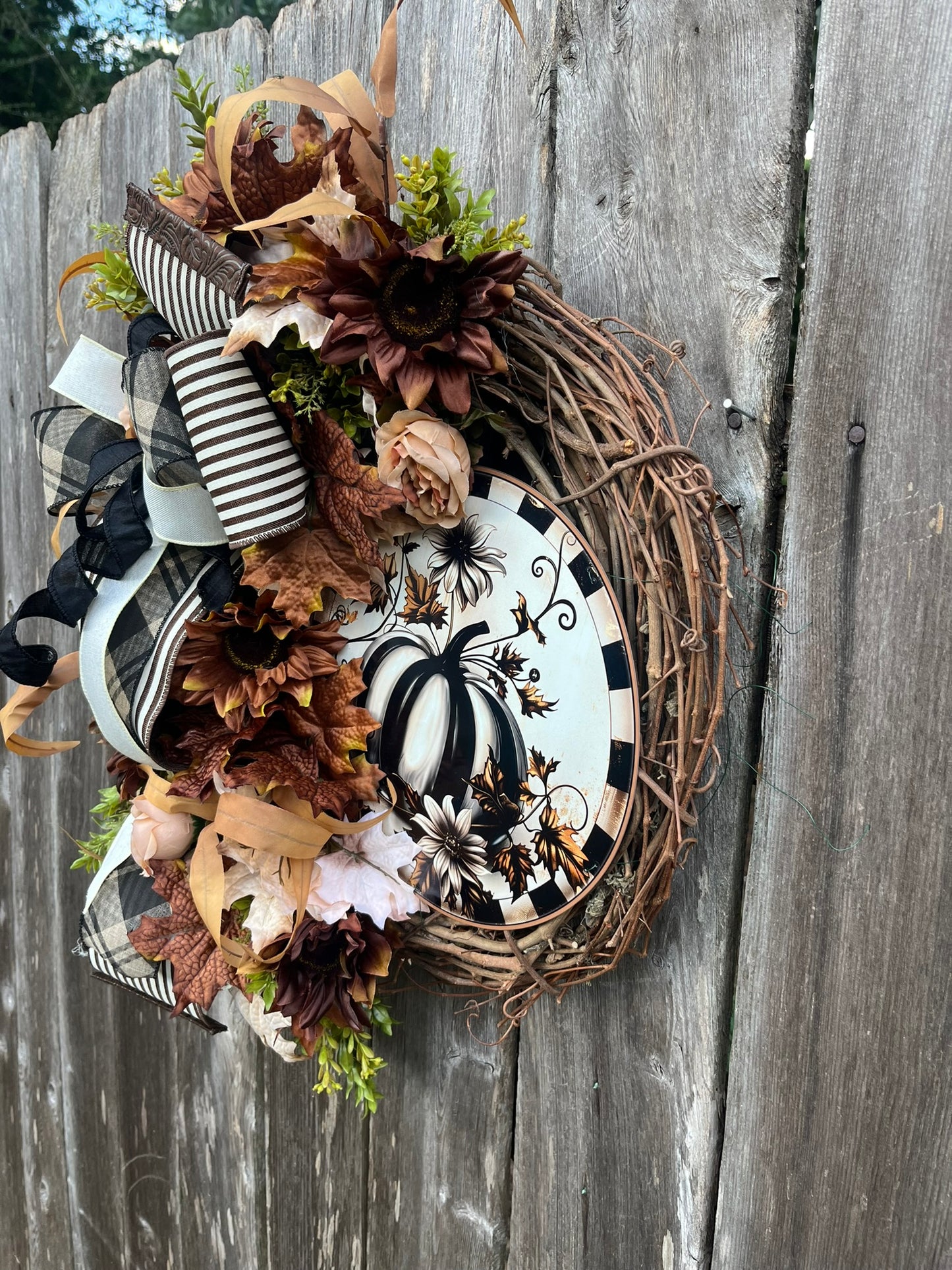 Neutral Pumpkin Fall Wreath – Autumn Front Door Decor