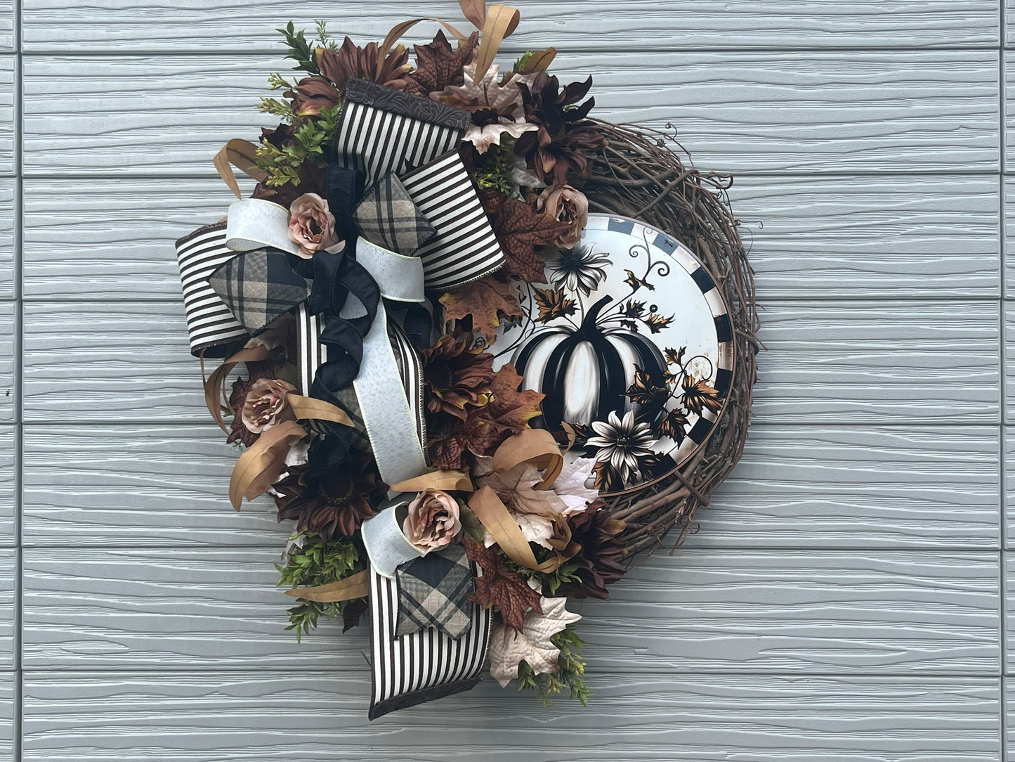 Neutral Pumpkin Fall Wreath – Autumn Front Door Decor