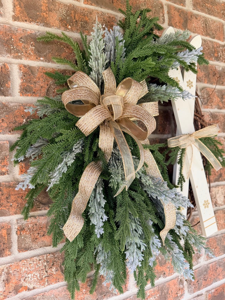 Ski Christmas Wreath for Front Door, Winter Ski Lodge Decor, Rustic Christmas Door Wreath, Snow Ski Holiday Decor, Cabin Christmas Decoration