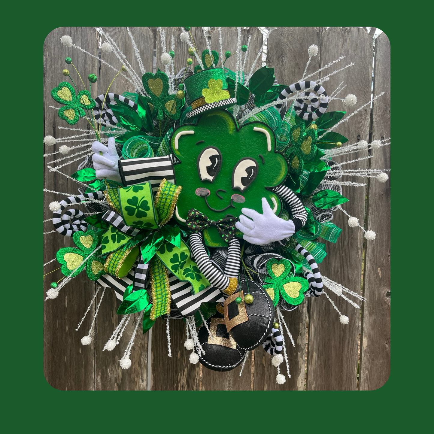 Shamrock Wreath for St. Patrick’s Day – Irish Front Door Decor, Lucky Green Clover Wreath, St Patricks Day Wreath for Home, Spring Shamrock Decor