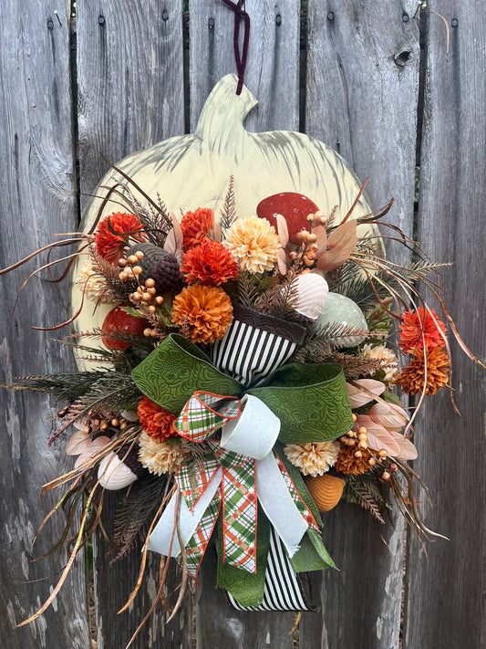 Pumpkin Fall Floral Wall Decor, Autumn Harvest Wreath, Rustic Thanksgiving Door Decoration, Handmade Pumpkin Wreath, Fall floral arrangement