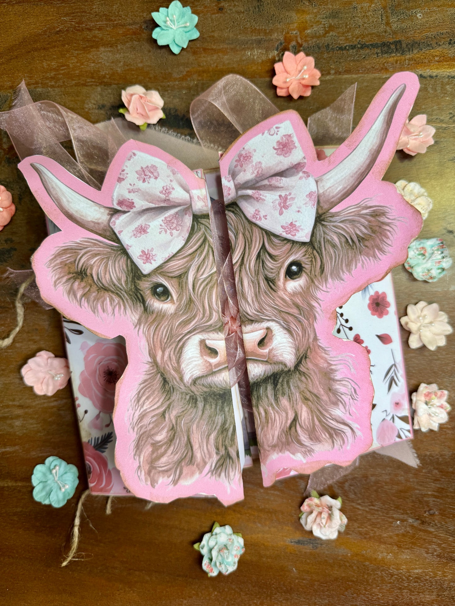 Moo-ments In Time – Highland Cow Bucket List Journal Foli